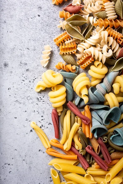 各式彩色意大利面食 — 图库照片