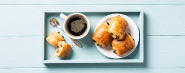 Mini taze kruvasanlar topuz