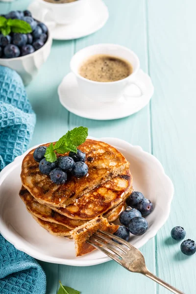 Delicious pancakes with chocolate drops — Stock Photo, Image