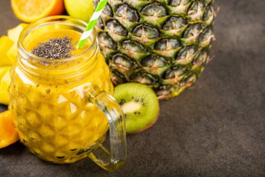 chia tohumu ile smoothie suyu