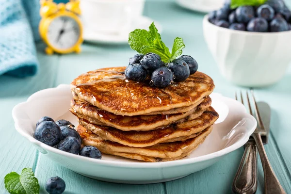 Delicious pancakes with chocolate drops — Stock Photo, Image