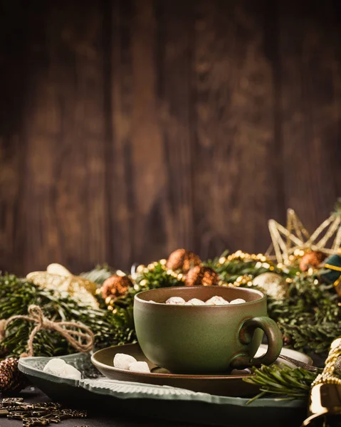 Tarjeta de felicitación de Navidad con leche de chocolate caliente — Foto de Stock
