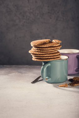 Geleneksel hollanda kurabiye şurupwaffle