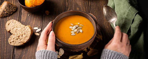 Vegetarian autumn pumpkin cream soup