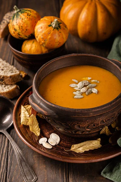 Vegetarian autumn pumpkin cream soup — Stock Photo, Image