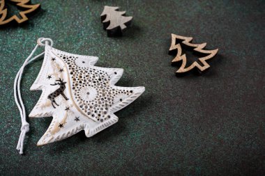 Ahşap Noel ağacı ile şenlikli bir arka plan