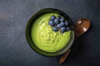 Kahvaltı Detox Yeşil Smoothie