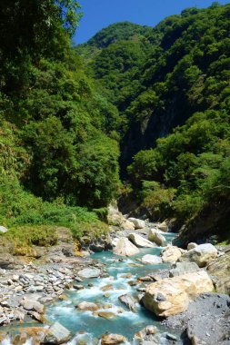 Hualien güzel doğal Kanyon ve iz Taroko Milli Parkı'nda hiking akışı, Tayvan'da bulunan