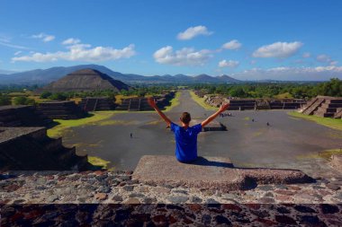 Meksika, Latin Amerika bulunan Teotihuacan piramitleri