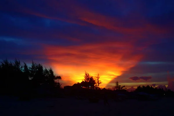 Закат Пляже Хойан Расположенном Вьетнаме — стоковое фото