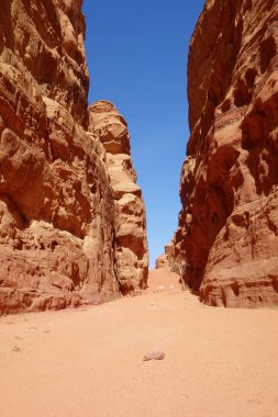 Wadi Rum, Orta Doğu Bölgesi Ürdün kanyonlar çöl