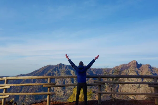 Hombre Joven Volcán Vesubio Italia Europa —  Fotos de Stock