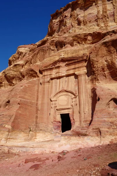 Starożytne Opuszczone Rock Miasto Petra Jordanii Jako Atrakcja Turystyczna Położony — Zdjęcie stockowe