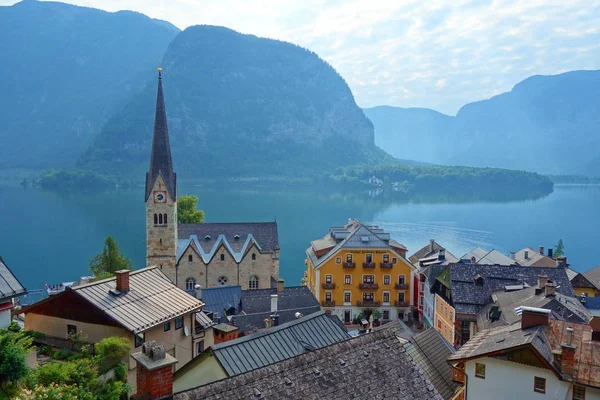 Escénica Imagen Postal Vista Del Famoso Pueblo Montaña Hallstatt Los —  Fotos de Stock