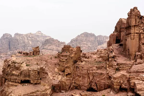 マアーン ロレーヌ ヨルダン ペトラ地区 伝説の石都市 ペトラ 空中岩の多い風景 — ストック写真