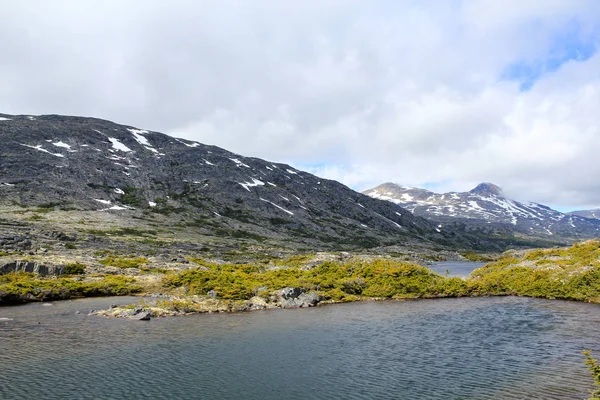 Ηπα Αλάσκα Skagway Στη Λίμνη Και Στα Βουνά Από Την — Φωτογραφία Αρχείου
