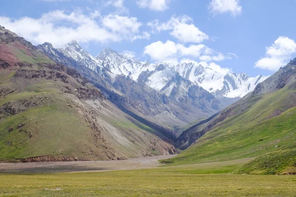 Krajina Údolí Mezi Horami Tádžické Kyrgyz Hranicích Tádžikistán — Stock fotografie