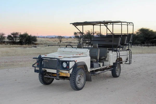 Namíbia Fazenda Okapuka Safari Game Drive Safari Jeep Pôr Sol — Fotografia de Stock