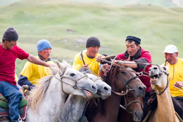 Osh Region Kyrgyzstan Temmuz 2017 Nomadgames Keçi Polo Katılımcılar Sürme — Stok fotoğraf