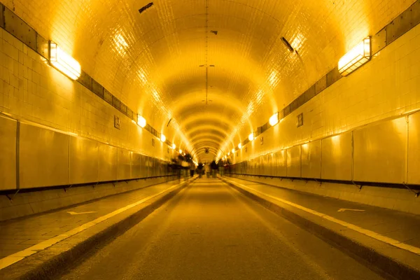 Deutschland Hamburg Elbe Tunnel Führt Unter Elbe Auf Die Andere — Stockfoto