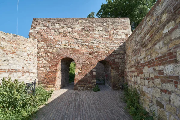 Sırbistan bahar'ın Belgrad Kalesi Gates'te taş