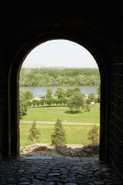 Veduta Dalle Porte Pietra Della Fortezza Belgrado Sul Parco Sul — Foto Stock