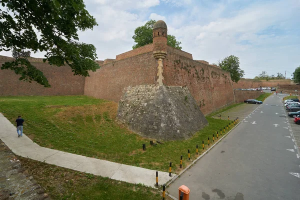 Belgrade, Sırbistan - 04 Mayıs 2018: Belgrad Kalesi Park yerinde görünüm