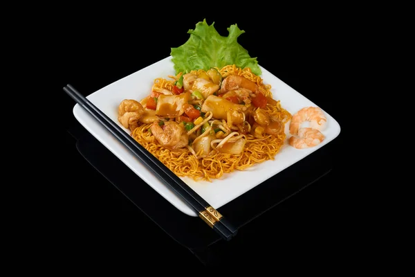 Xao Hai San Stir Fried Noodles Asian Meals Triangle Plate — Stock Photo, Image
