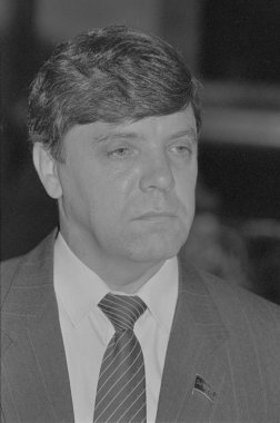 Moskova, SSCB - 21 Aralık 1990: SSCB Boris Vsevolodovich Gromov SSCB Halk milletvekillerinin 4 Kongresi'nde insanların milletvekili portresi