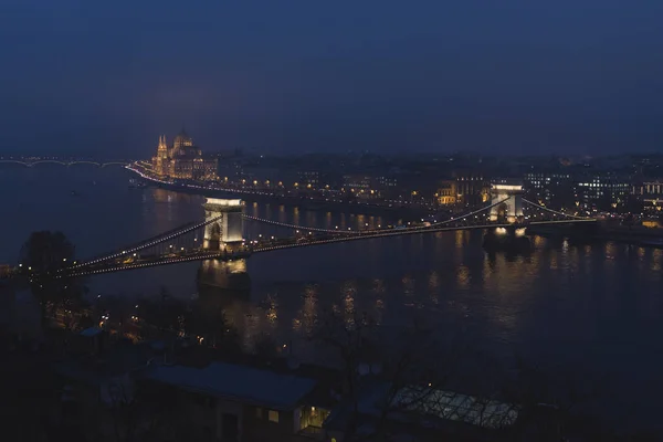 Nachtsilhouette Der Historischen Stadt Budapest Einer Nebligen Nacht Parlament Stephans — Stockfoto