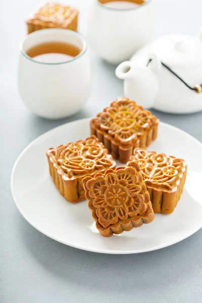 Traditional Chinese mooncakes — Stock Photo, Image