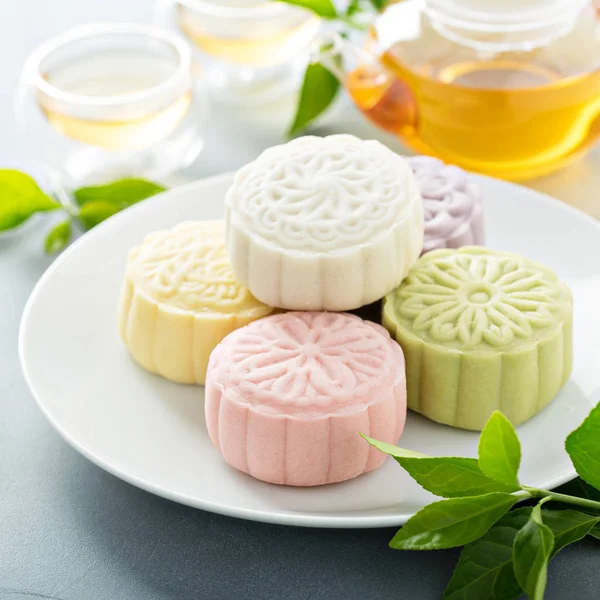 Kar cilt tatlı ve iştah açıcı geleneksel Çin mooncakes
