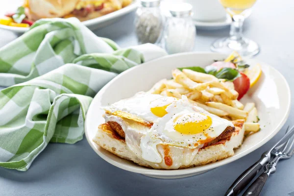 Yumurtalı sandviç kadar güneşli tarafı