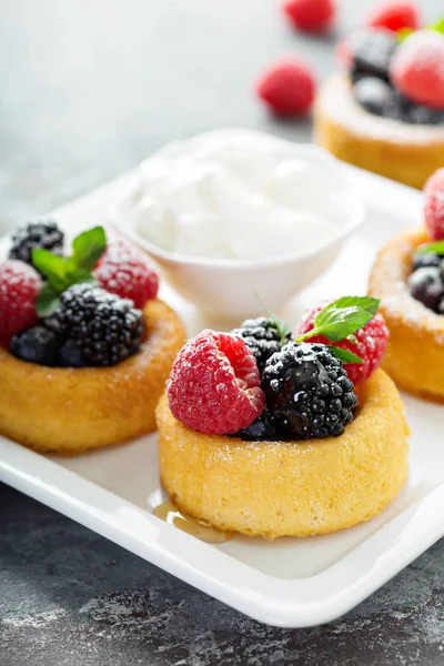 Dessert cups with fresh berries