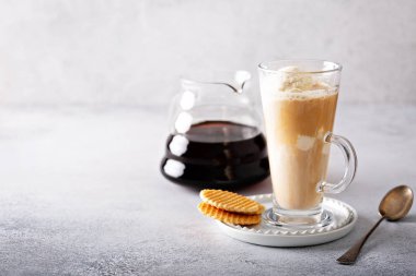 Affogato kahve uzun bardak