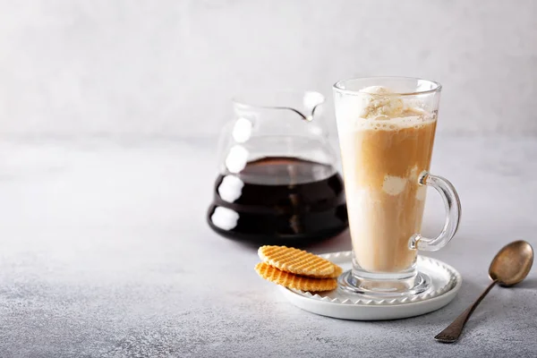 Affogato káva ve vysoké sklenici — Stock fotografie