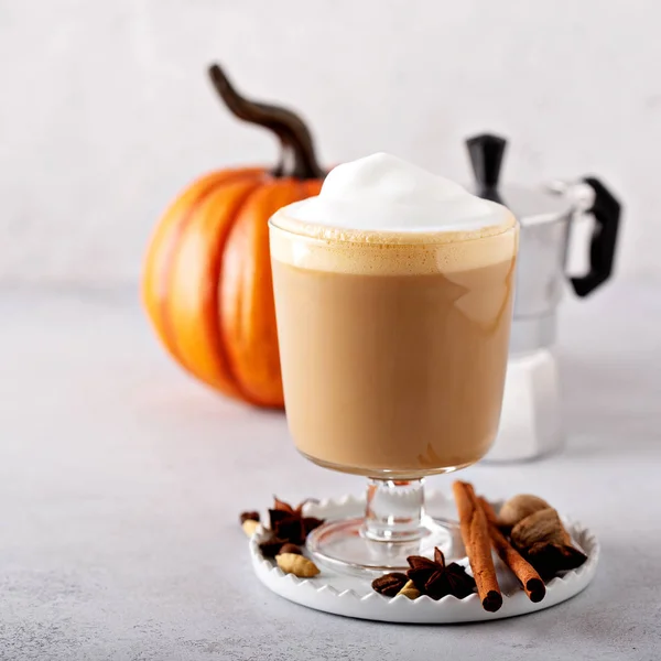 Latte speziato alla zucca — Foto Stock