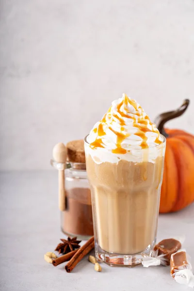 Latte speziato alla zucca — Foto Stock