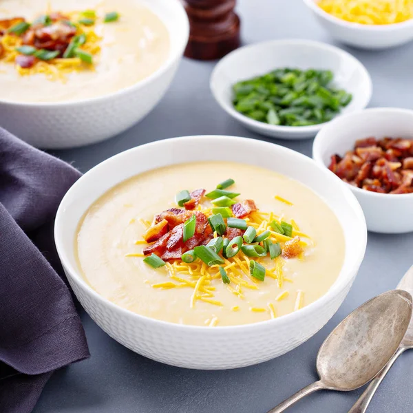 Sopa de batata com bacon e queijo — Fotografia de Stock