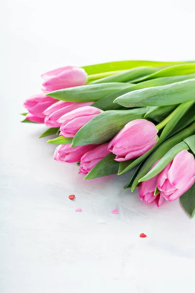 Tulipanes rosados para San Valentín — Foto de Stock