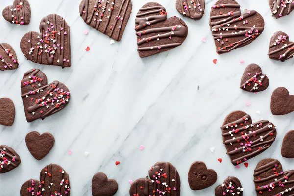 Cookies van de harten van de chocolade voor Valentines day — Stockfoto