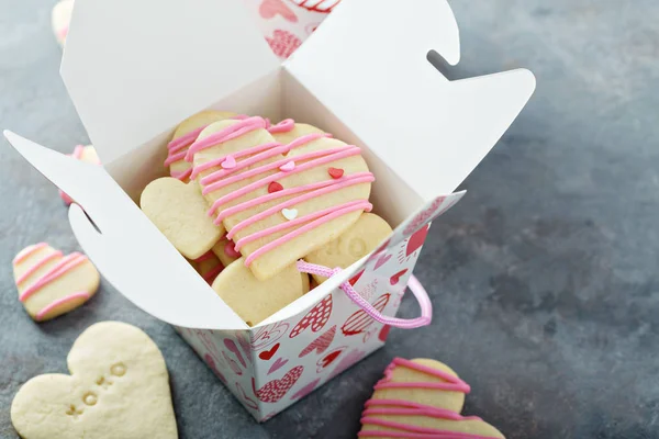 Biscoitos em forma de coração para dia dos namorados — Fotografia de Stock