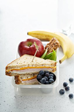 Çocuklar için beslenme çantası