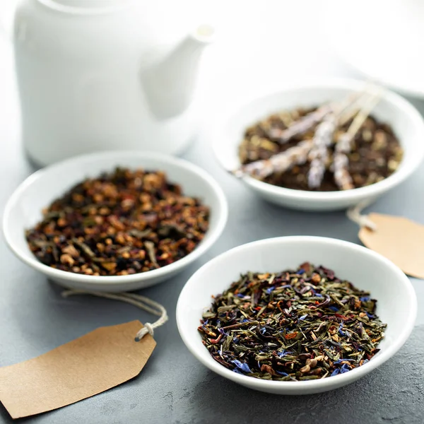 Varietà assortita di tè sciolto foglia — Foto Stock