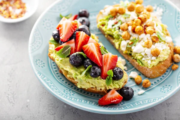 Gezonde avocado toast Duo — Stockfoto