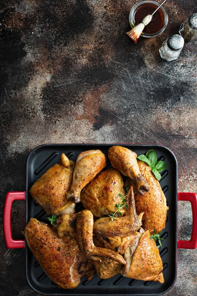 Izgara veya füme tavuk