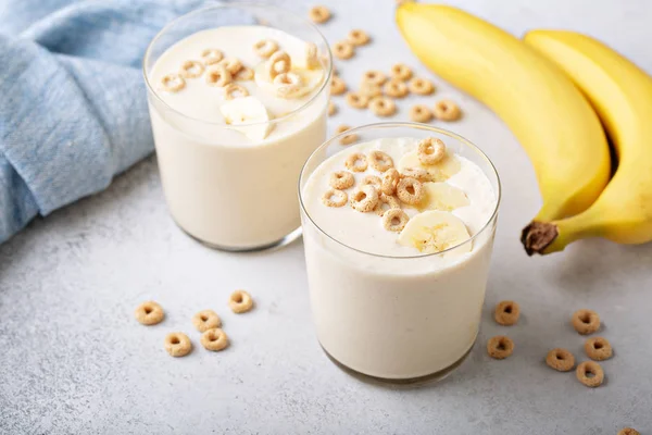 Gesunder Bananen-Smoothie — Stockfoto