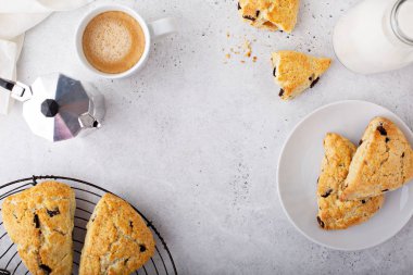 Ev yapımı çikolatalı çörekler