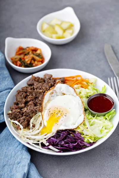 Traditional korean bibimbap — Stock Photo, Image