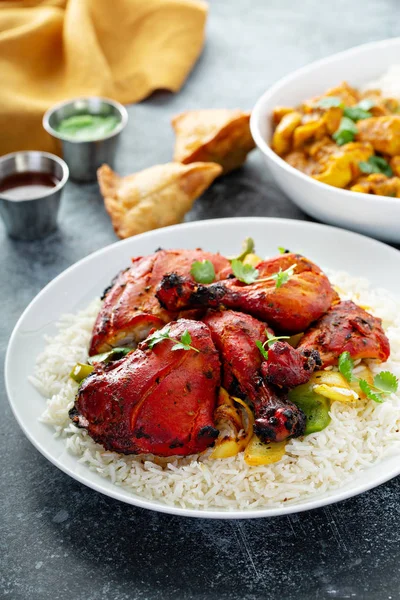 Celé tandoori kuře — Stock fotografie